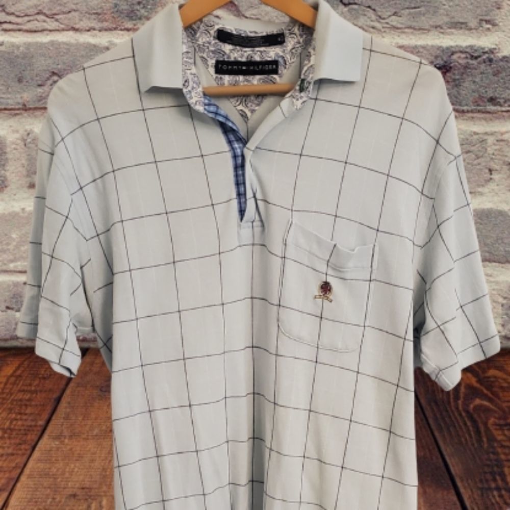 "Tommy Hilfiger" / White Polo with Pocket.